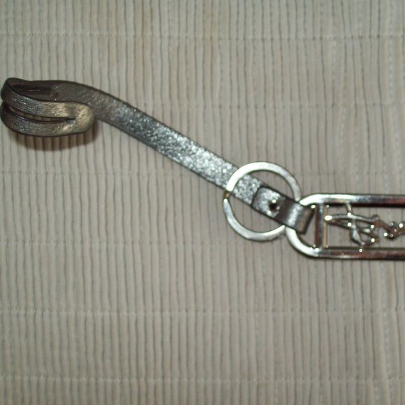 B. MAKOWSKY NICKEL CUTOUT ON SILVER LEATHER LOOP STRAP KEY FOB CHARM KEYCHAIN - Picture 3 of 5